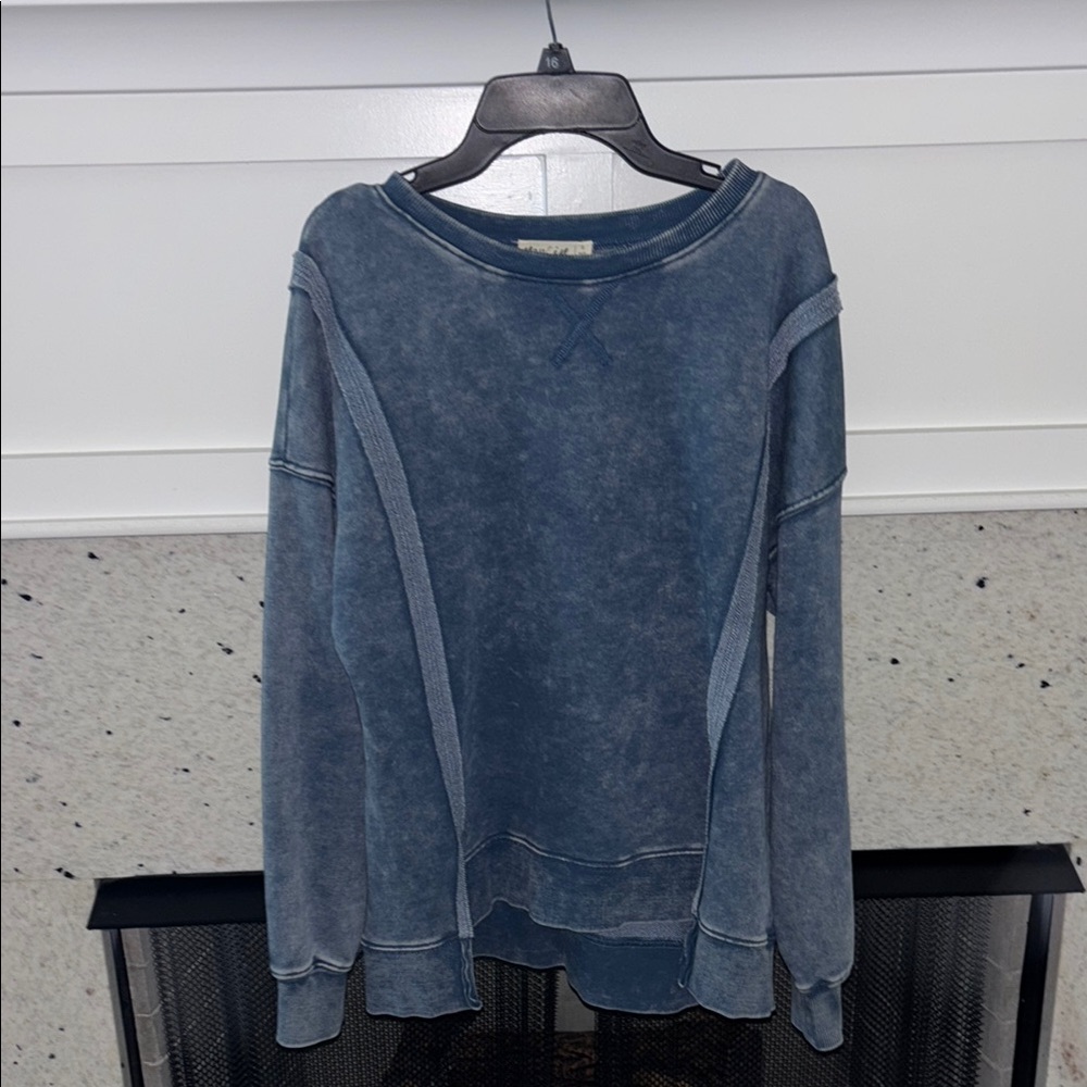 Vintage Blue Washed Sweatshirt